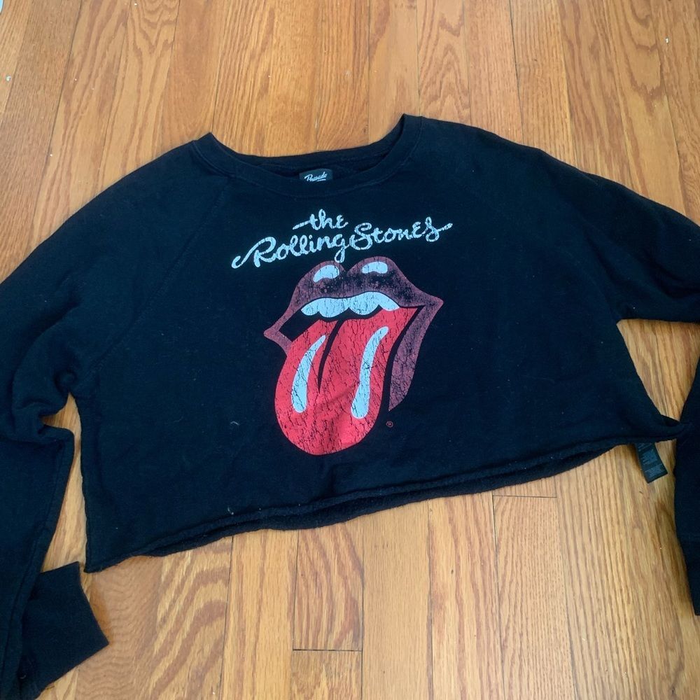 rolling stones cropped long sleeve large